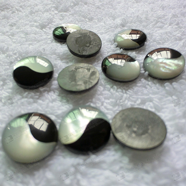 12mm mother of pearl + black onyx round shape cabochon