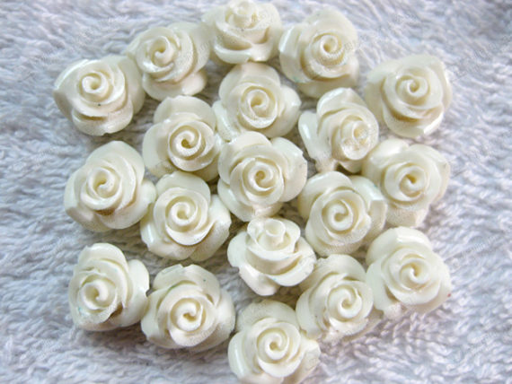 10mm synthetic stone flower beads