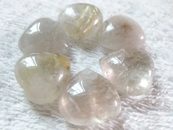 Natural stone golden Rutilated Quartz