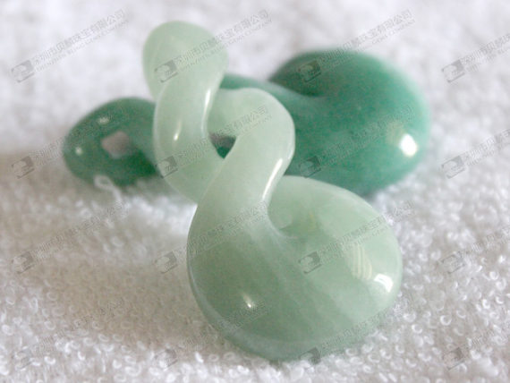 Green aventurine carvings/綠東陵