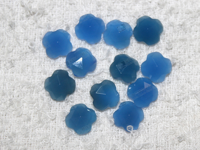 Blue agate faceted clover shaped gemstone loose beads wholesale