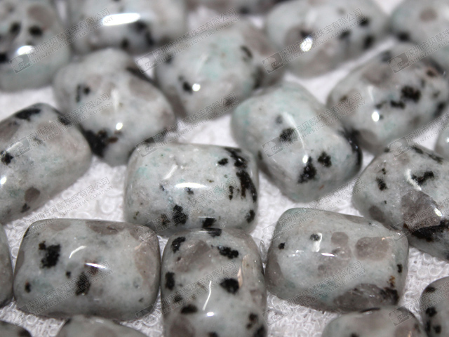 sesame stone beads