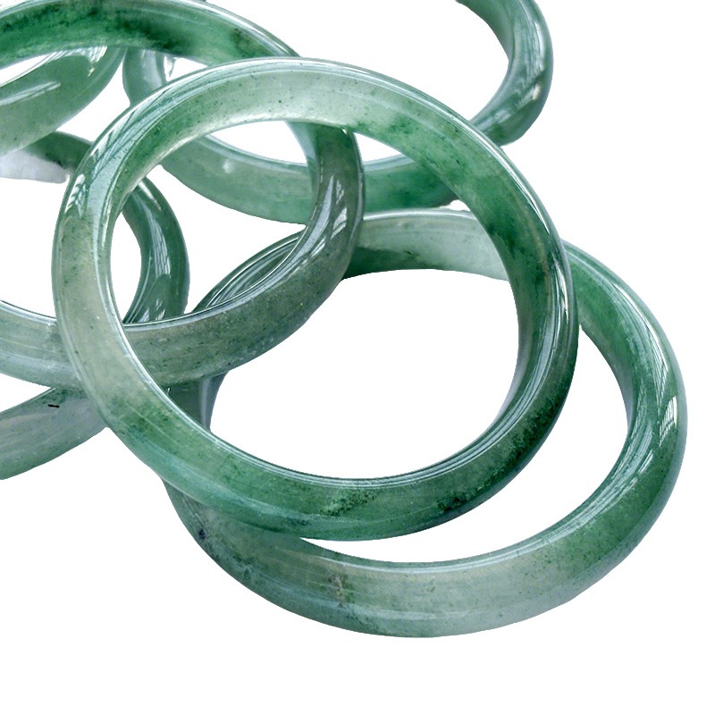 Green Strawberry Quartz Fashion Bangles