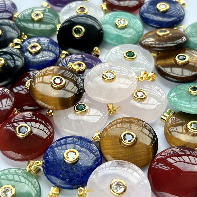 Healing Crystal Round Pendants With CZ Inlayed
